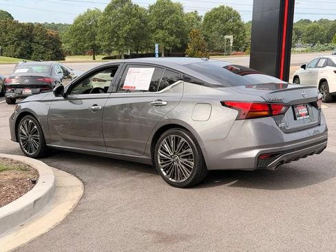 Used 2023 Nissan Altima 2.5 SL FWD image 9