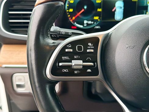 Used 2023 Mercedes-Benz GLE 450 4MATIC image 38