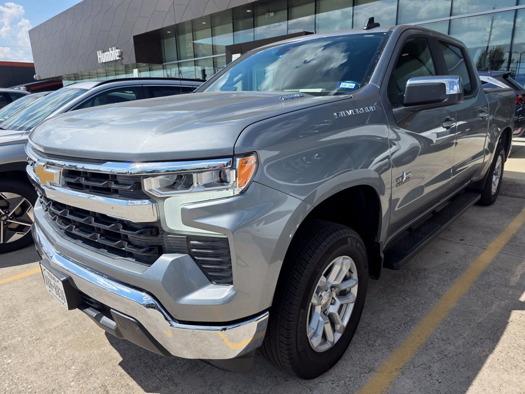 Used 2024 Chevrolet Silverado 1500 LT RWD image 1