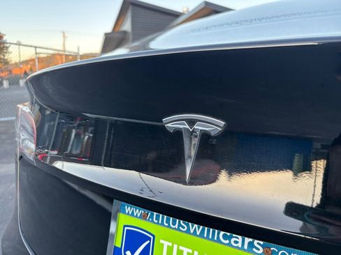 Used 2019 Tesla Model 3 image 29