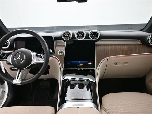 New 2025 Mercedes-Benz GLC 300 image 27