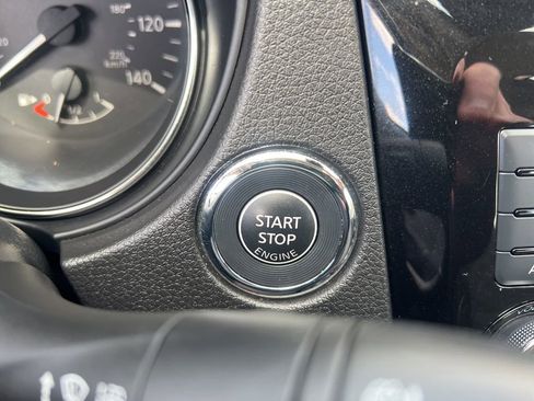 Certified 2021 Nissan Rogue Sport SV image 58