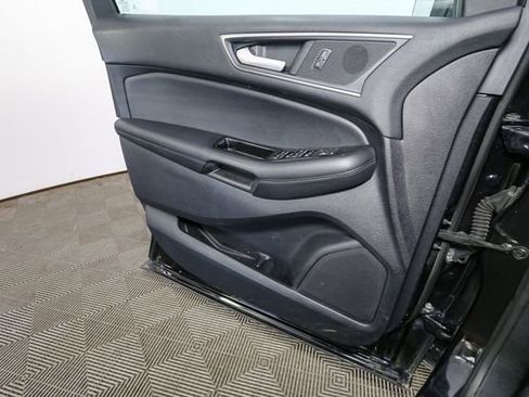 Used 2019 Ford Edge SEL w/ Equipment Group 201A AWD/4WD image 37