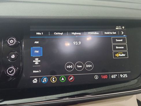 Used 2023 Buick Envision Avenir AWD/4WD image 20