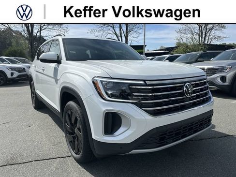 New 2026 Volkswagen Atlas SE FWD image 7