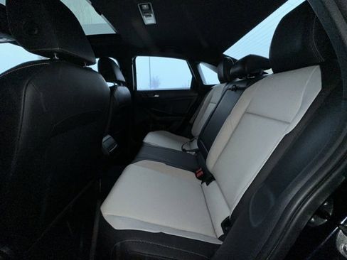 Certified 2020 Volkswagen Jetta R-Line w/ R-Line Cold Weather Package image 27