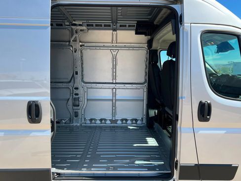 New 2026 RAM ProMaster 2500 FWD image 18