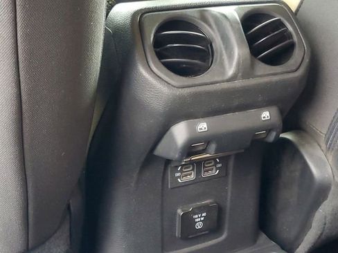 Used 2022 Jeep Wrangler Unlimited Sahara w/ Cold Weather Group image 34