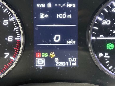 Used 2024 Subaru Ascent Premium image 16