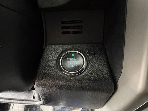 Used 2019 Ford F150 Lariat image 21