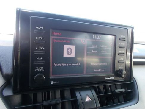 Used 2020 Toyota RAV4 XLE FWD image 19