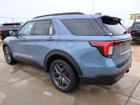 New 2026 Ford Explorer ST-Line w/ ST-Line Street Pack RWD image 26