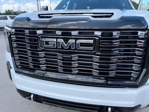 New 2026 GMC Sierra 2500 Denali Ultimate AWD/4WD image 37
