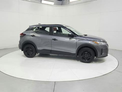 Certified 2025 Nissan Kicks Play S image 8