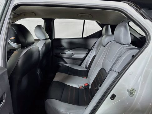 Used 2023 Nissan Kicks SR w/ SR Premium Package FWD image 19