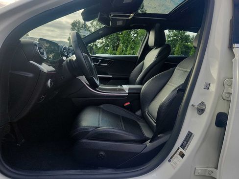 Used 2022 Mercedes-Benz C 300 4MATIC Sedan image 13