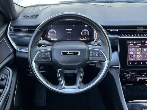 Used 2021 Jeep Grand Cherokee L Laredo image 14