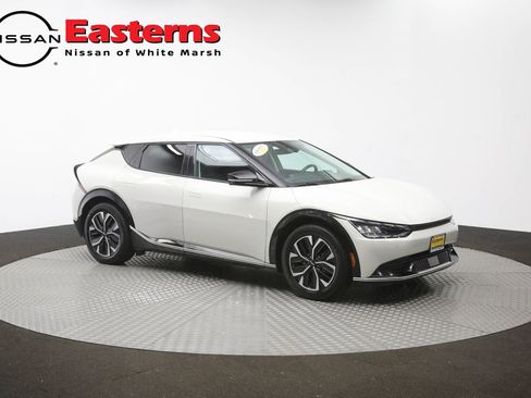 Used 2022 Kia EV6 Wind RWD image 51