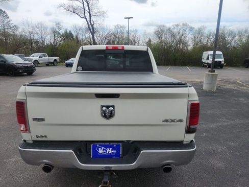 Used 2018 RAM 1500 Laramie AWD/4WD image 6