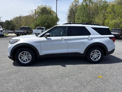 New 2026 Ford Explorer Active image 4