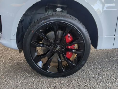 Used 2022 Land Rover Range Rover Sport HST AWD/4WD image 36