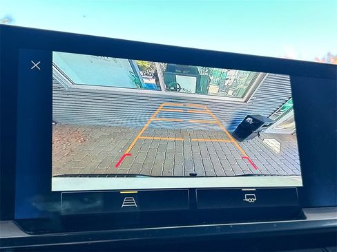 Used 2024 Chevrolet Silverado 1500 LT Trail Boss w/ Protection Package image 27