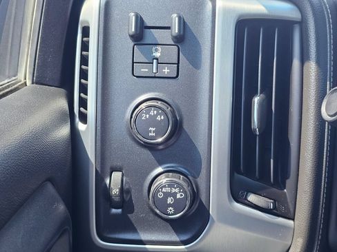 Used 2016 GMC Sierra 2500 SLE w/ SLE Preferred Package AWD/4WD image 29