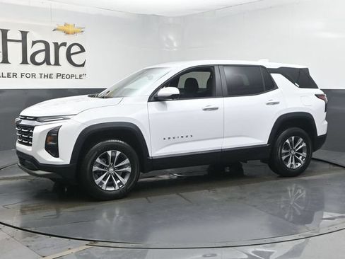 New 2026 Chevrolet Equinox LT w/ Safety and Technology Package FWD image 10