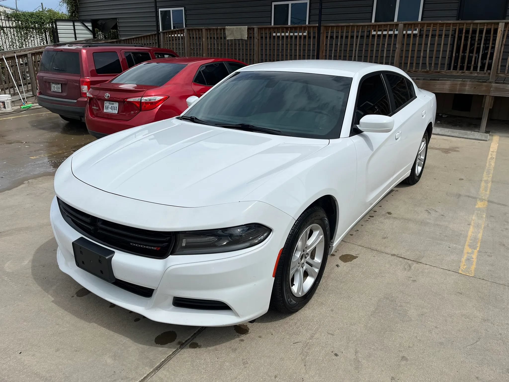 Used 2019 Dodge Charger SXT RWD image 2