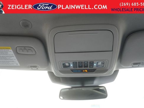 Used 2023 Ford Explorer Limited w/ Limited Technology Package image 34