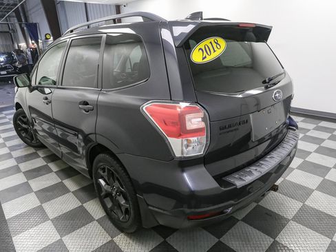 Used 2018 Subaru Forester 2.5i Premium w/ Protection Package #1 AWD/4WD image 9