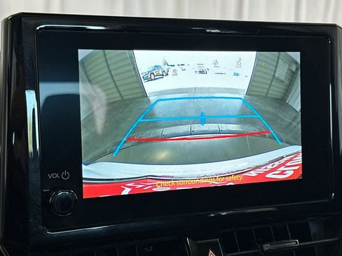 Used 2024 Toyota Corolla LE FWD image 21