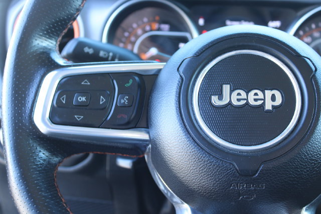Used 2023 Jeep Gladiator Mojave w/ Cold Weather Group AWD/4WD image 23