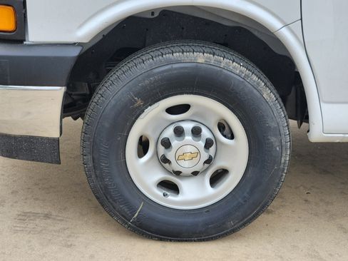 New 2025 Chevrolet Express 3500 w/ Power Convenience Package image 16