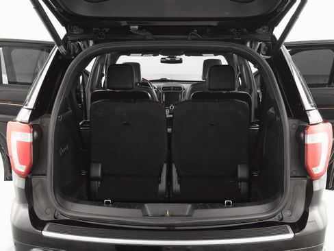 Used 2019 Ford Explorer Platinum image 21