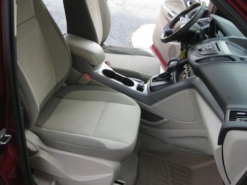 Used 2014 Ford Escape SE FWD image 33