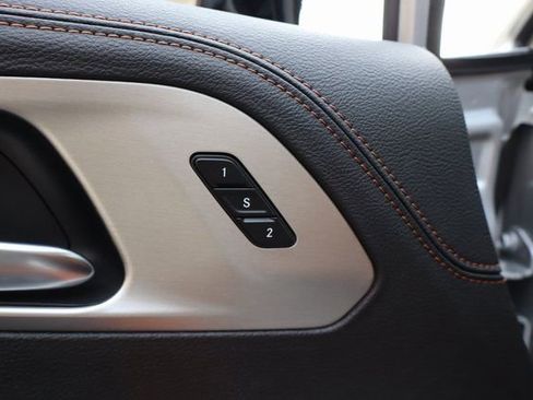 New 2026 Chrysler Pacifica Pinnacle image 10