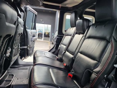 Used 2018 Jeep Wrangler Unlimited Rubicon AWD/4WD image 21