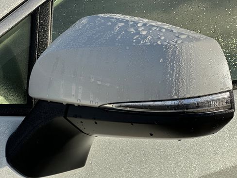 Used 2024 Toyota RAV4 SE image 54