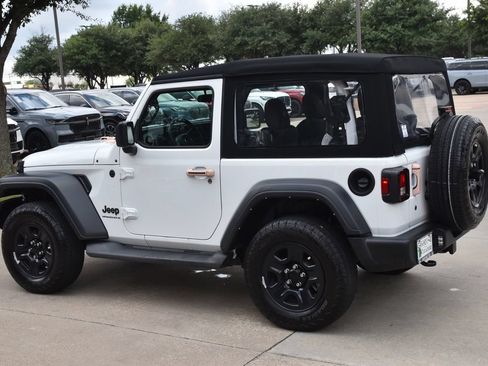 Used 2024 Jeep Wrangler Sport AWD/4WD image 11