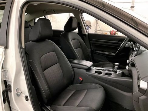 Used 2023 Nissan Altima 2.5 S FWD image 7