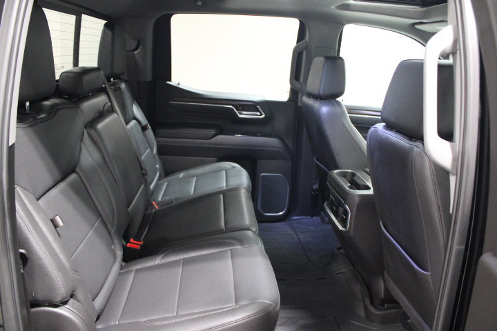 Used 2025 GMC Sierra 1500 SLT w/ SLT Premium Plus Package AWD/4WD image 31