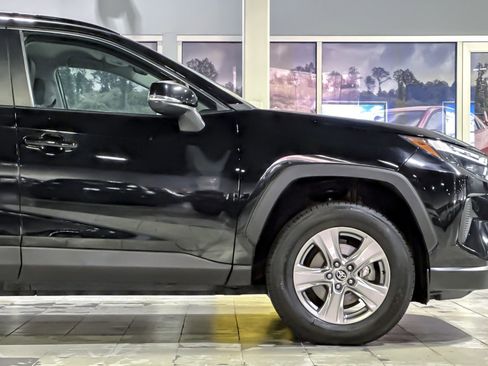 Used 2022 Toyota RAV4 XLE image 34