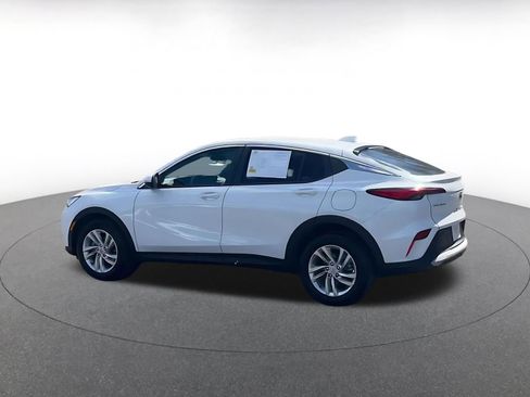 Used 2025 Buick Envista Preferred image 10