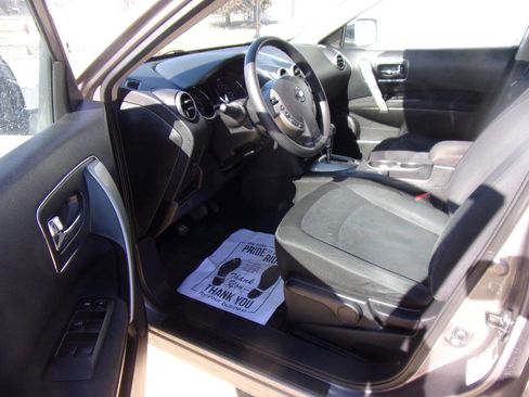 Used 2013 Nissan Rogue S w/ Special Edition Pkg image 2
