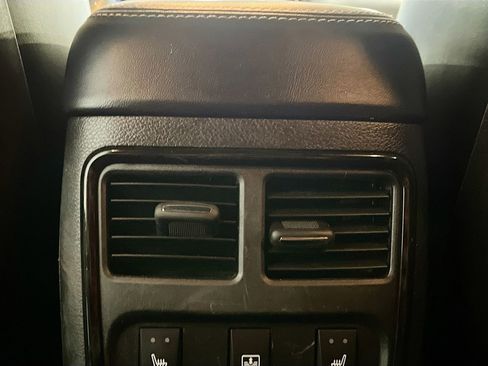Used 2023 Chrysler 300 S w/ Comfort Group RWD image 26