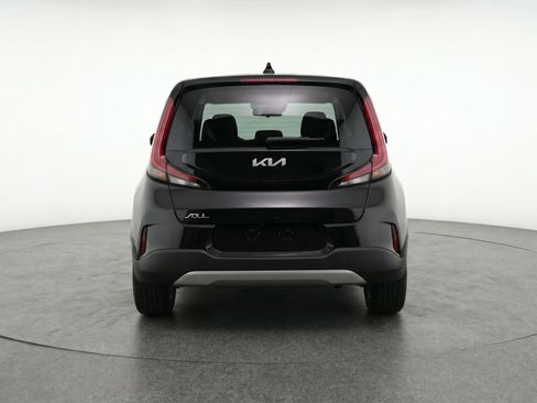 Used 2025 Kia Soul LX w/ LX Technology Package FWD image 7
