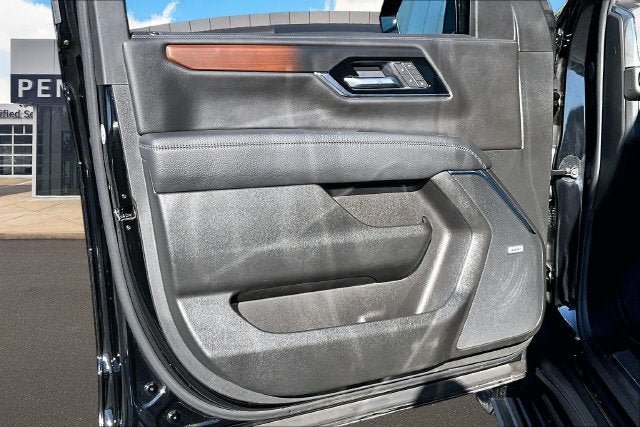 Certified 2026 GMC Yukon XL Denali w/ Sun & Power Step Package AWD/4WD image 18
