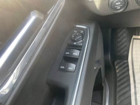 Used 2024 Chevrolet Silverado 1500 LT image 32