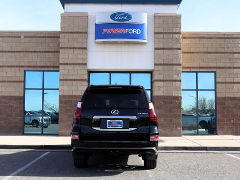 Used 2021 Lexus GX 460 Luxury w/ Sport Design Package image 7